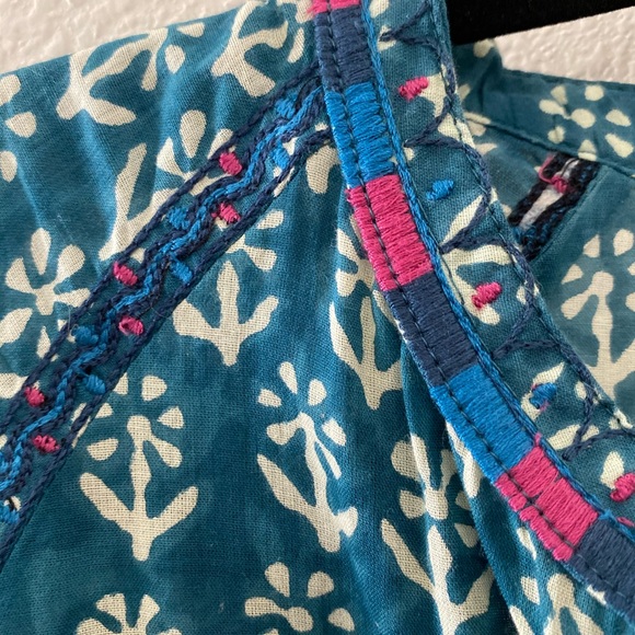 Irving & Fine Embroidered Split Neck Cotton Tunic - Picture 6 of 8